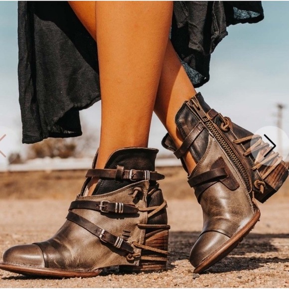FREEBIRD CRUE Gray Leather‎ Buckle Strappy Western Distressed Women 9 Boho - Picture 1 of 16